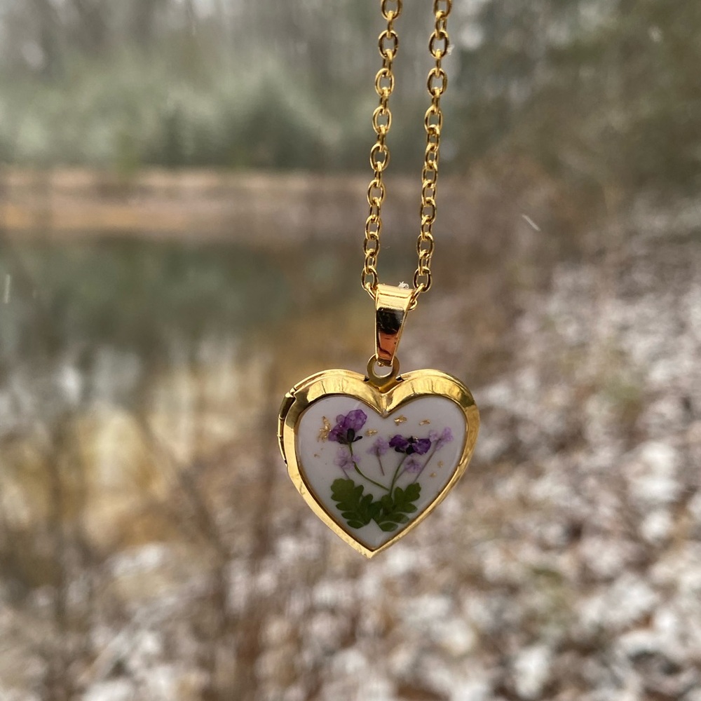 Pressed Flower Locket - Picture 3 of 11